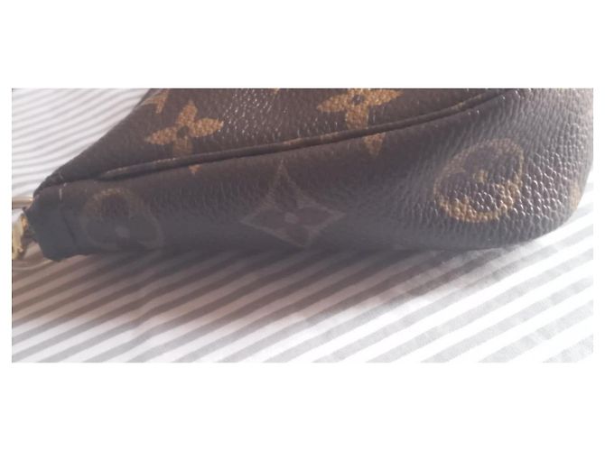 Louis Vuitton Pochette Monogram Canvas Marrone Monogramma - vista 10