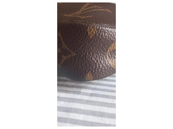 Louis Vuitton Pochette Monogram Canvas Marrone Monogramma - vista 2