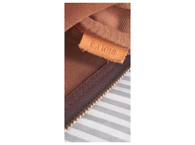 Louis Vuitton Pochette Monogram Canvas Marrone Monogramma - vista 6