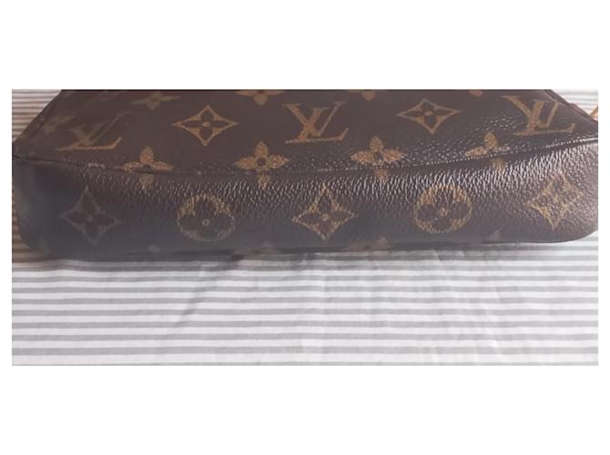 Louis Vuitton Pochette Monogram Canvas Marrone Monogramma - vista 7