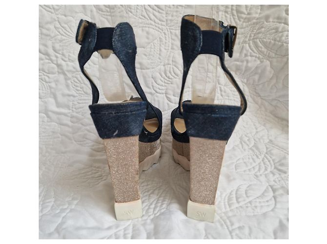 Stuart Weitzman Sandali wedge in denim Blu D'oro - vista 4