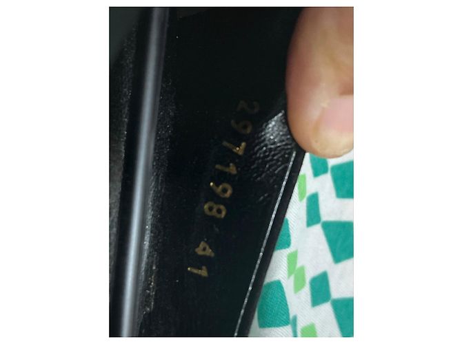 Décolleté Gucci in camoscio nero con borchie dorate - vista 8