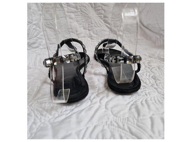 Gucci Sandali Thong in Pelle Nera con Cristalli Nero - vista 5