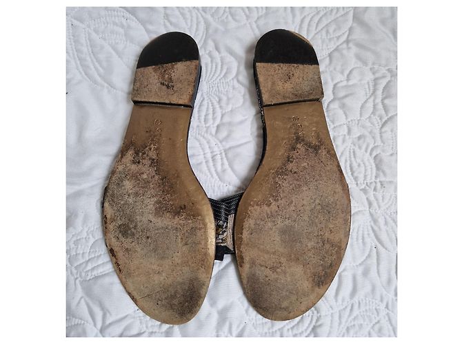 Givenchy Mules in pelle nera con stampa floreale e nappe Marrone Nero - vista 5