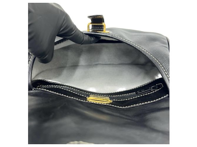 Loewe Vintage Anagram Logo Schultertasche aus Leder - Ansicht 9