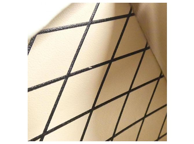 Borsa a tracolla Louis Vuitton Epi Petite Malle Bianco - vista 10