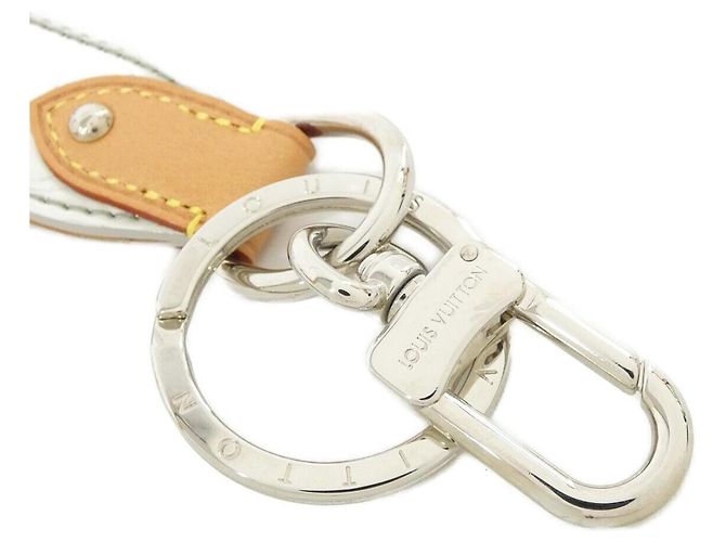 Louis Vuitton Vernis Dragonne LV Mirror Keyring MP3151 Prata - vista 3