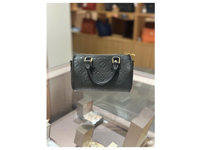 Louis Vuitton Speedy Nano in pelle Monogram Empreintes Nero - vista 2