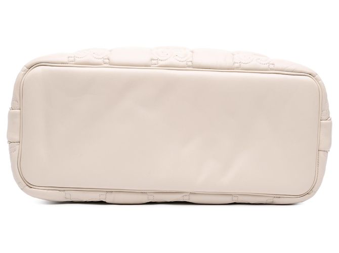 Gucci Large GG Matelassé Tote aus weißem Kalbsleder - Ansicht 3