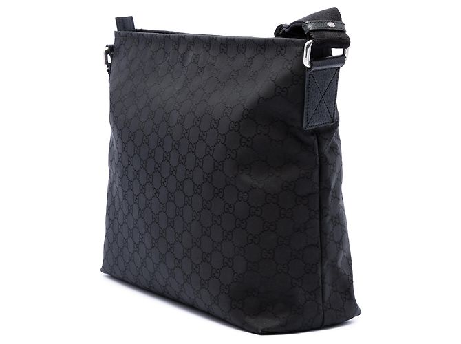 Sac crossbody Gucci en nylon GG noir - vue 2