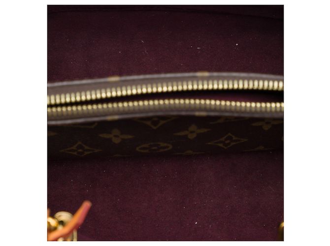 Louis Vuitton Brown Monogram Montaigne BB Marron - vue 4