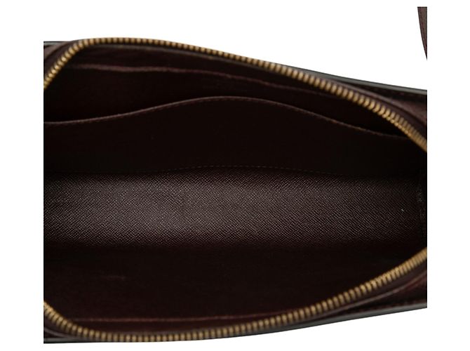 Louis Vuitton Red Taiga Baikal Rouge Bordeaux - vue 4