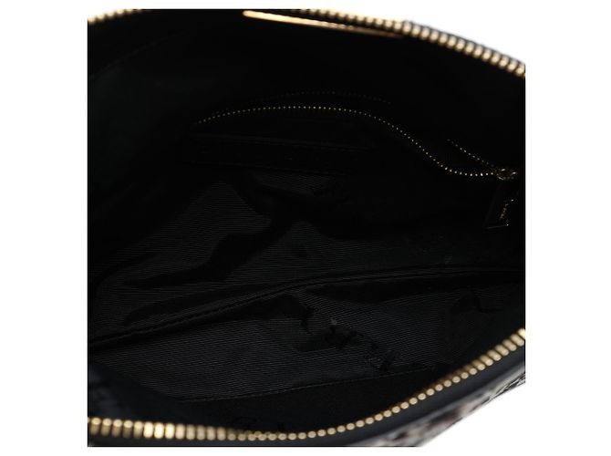 Clutch Burberry em pelo de bezerro com estampa de leopardo branco e aba com alça Fora de branco - vista 4