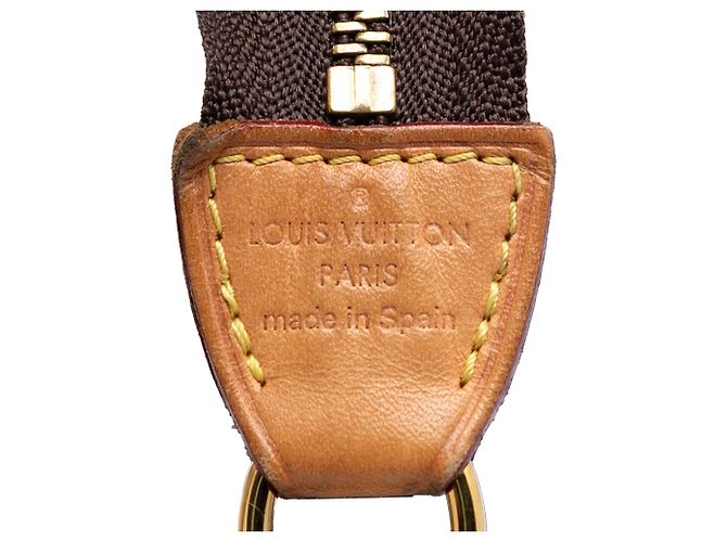 Louis Vuitton Brown Monogram Mini Pochette Accessoires Marrone - vista 5