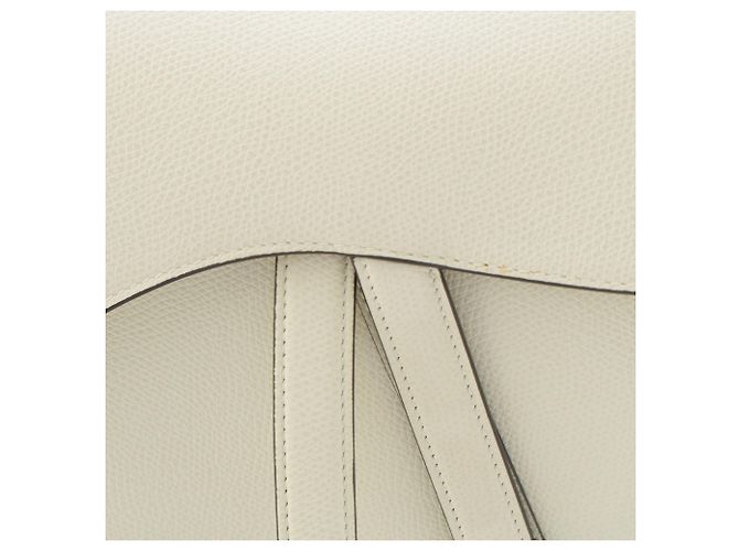 Sac Saddle Dior en veau grainé blanc - vue 13