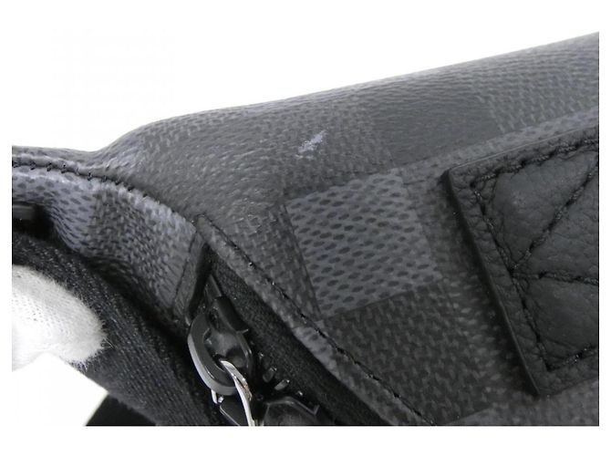 Bumbag Borsa a tracolla Louis Vuitton Damouflage Rush Nero - vista 4
