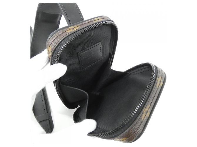 Borsa Utility Harness Monogram Solar Ray Louis Vuitton Marrone - vista 8