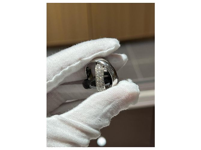 Anello Cartier Trinity Diamanti e Ceramica Nera Nero Bianco Silver hardware - vista 6