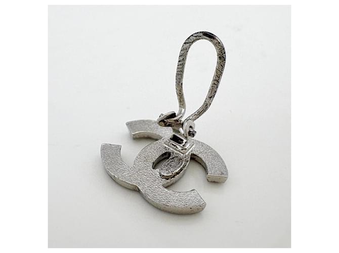 Orecchini a clip Chanel con strass blu e argento - vista 3
