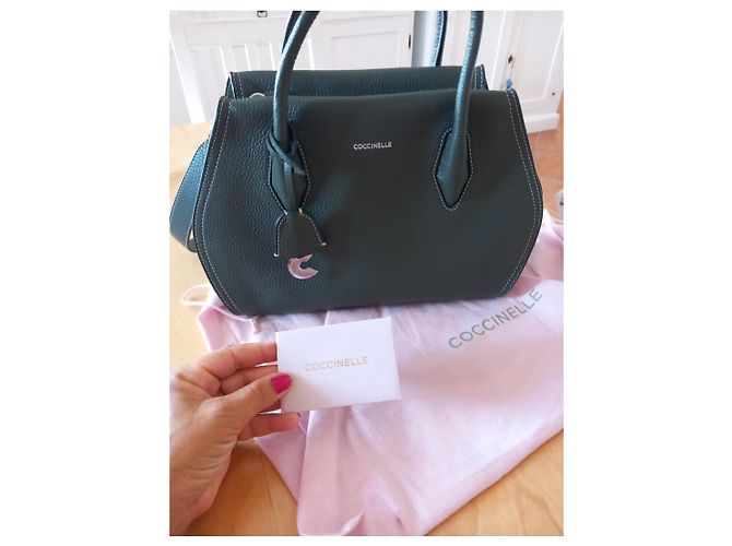 Autre Marque Coccinelle Green Hammered Leather Handbag - view 8