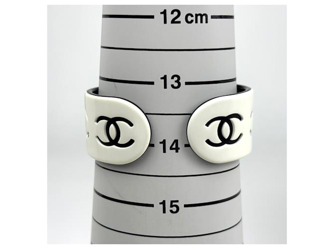 Bangles Chanel in plastica bianca Bianco - vista 5