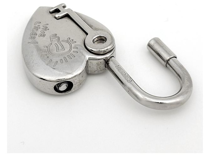 Hermès Hermes Bag Charm Viviride Heart Pendant Argento - vista 3