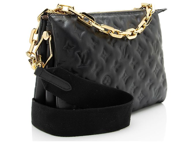 Borsa a tracolla Coussin PM in pelle di agnello con Monogram in rilievo Louis Vuitton Nero - vista 2
