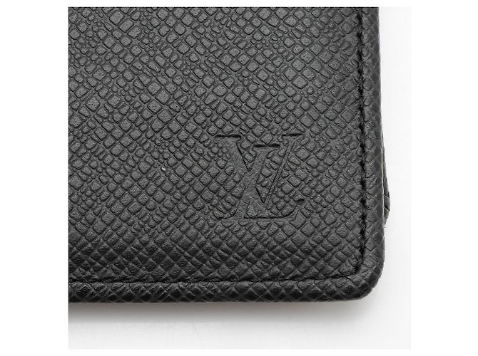Portafoglio Multiple in pelle Taiga Louis Vuitton Nero - vista 7