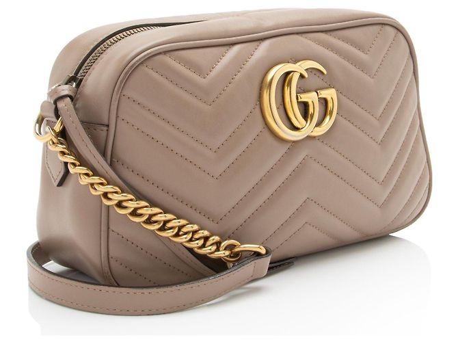 Bolso pequeño GG Marmont de piel matelassé Gucci Castaño Beige - vista 2