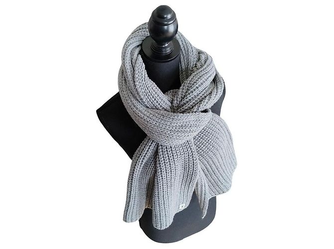 Autre Marque HER. Gestrickter langer Schal Braun - Ansicht 8