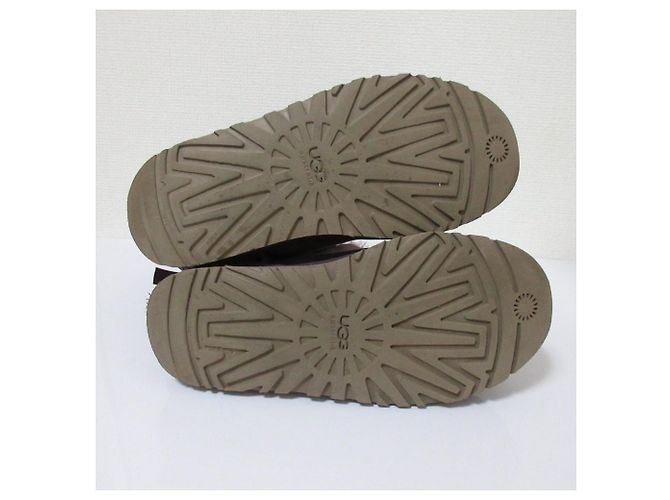 Autre Marque Stivali in pelle di pecora UGG BAILEY BOW Porpora - vista 6