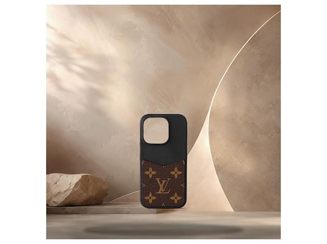 Louis Vuitton Pallas Bumper per iPhone Pro Black Nero - vista 2
