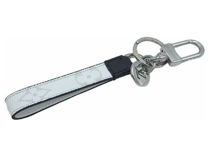 Louis Vuitton Slim Dragonne Monogram Key Holder Bag Charm White Bianco - vista 9