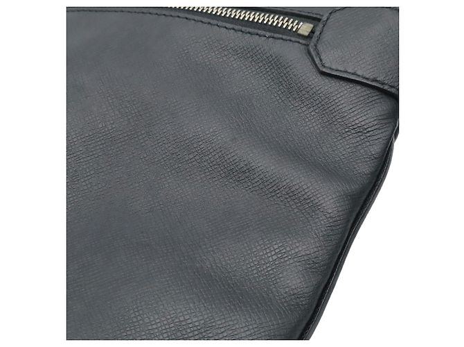 Borsa a tracolla Louis Vuitton Taiga Sasha - vista 10