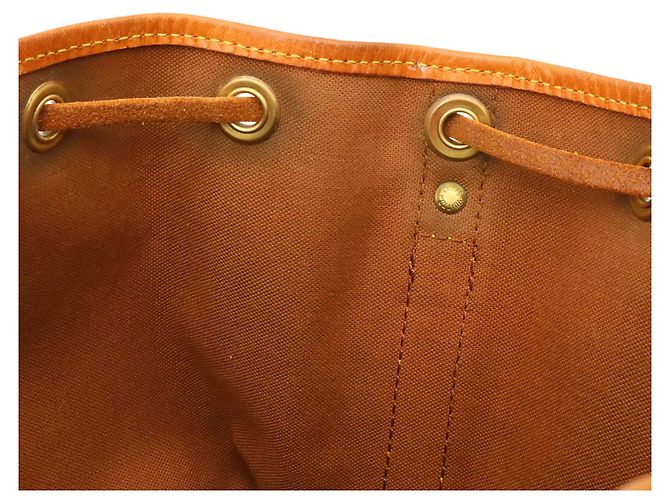 Noe Borsa a tracolla Louis Vuitton Monogram Petit Noé Marrone - vista 7
