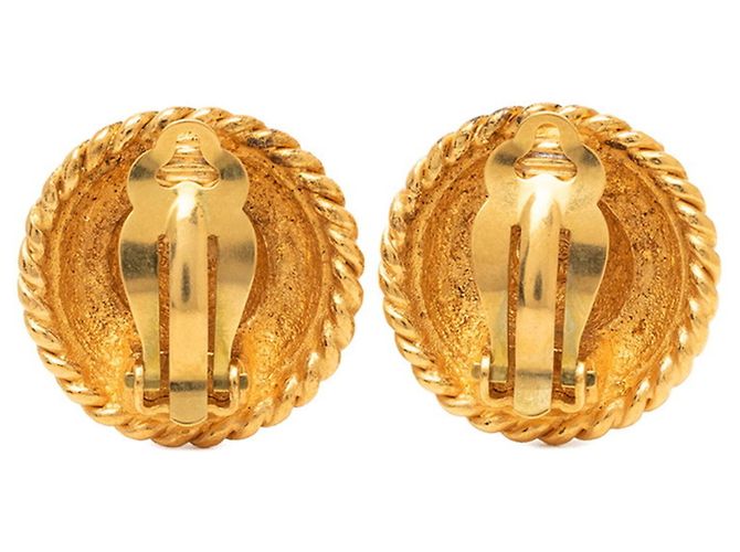 Orecchini a clip Chanel Vintage Logo D'oro - vista 2