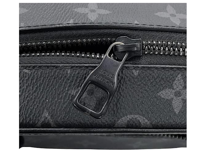 Borsa a tracolla Mini Soft Trunk Monogram Eclipse Louis Vuitton Nero - vista 13
