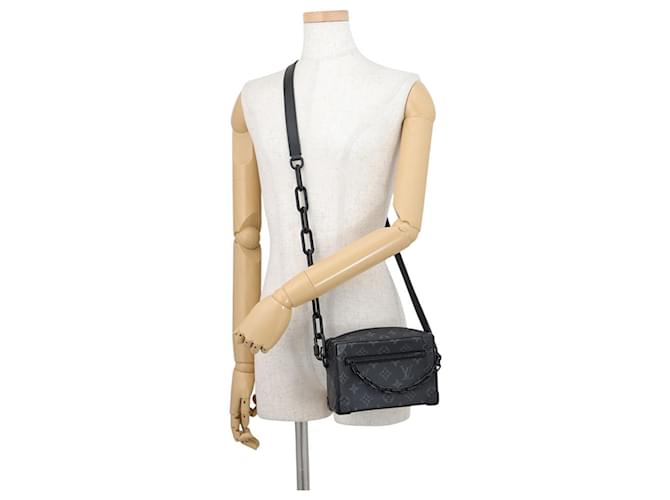 Borsa a tracolla Mini Soft Trunk Monogram Eclipse Louis Vuitton Nero - vista 4