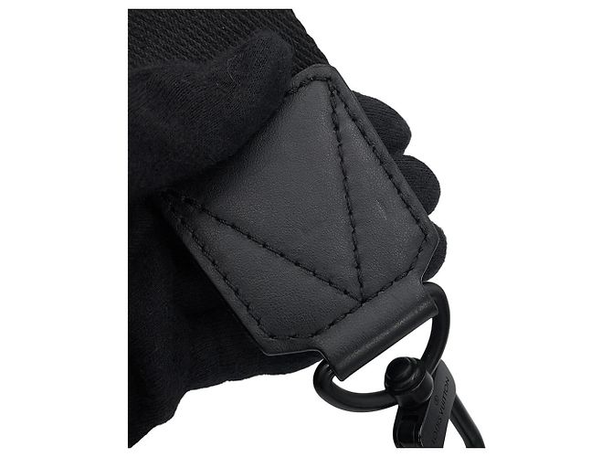 Borsa a tracolla Louis Vuitton Aerogram City Keepall Nero - vista 13