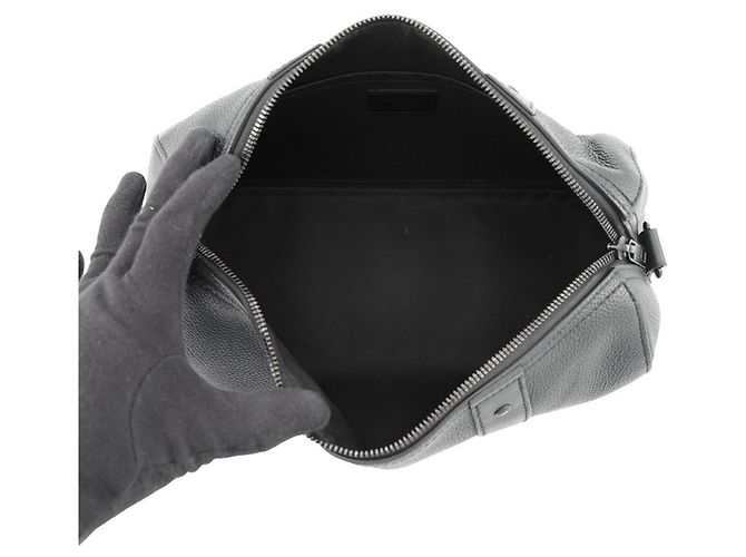 Borsa a tracolla Louis Vuitton Aerogram City Keepall Nero - vista 5
