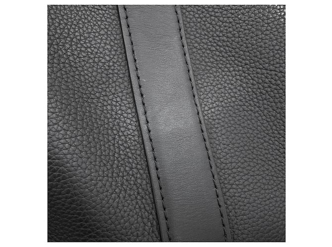 Borsa a tracolla Louis Vuitton Aerogram City Keepall Nero - vista 6