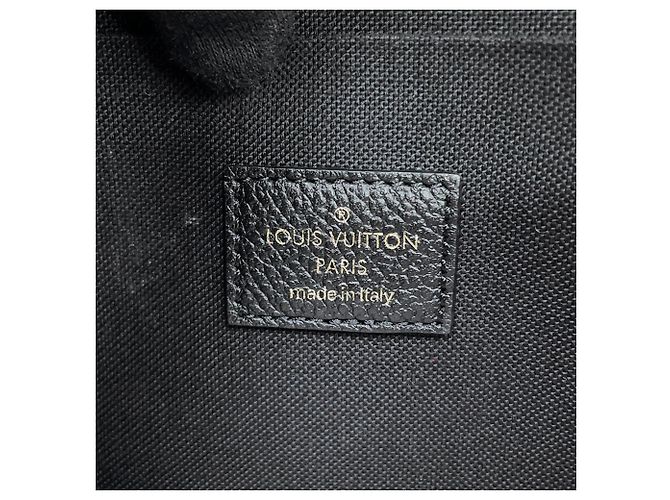 Portafoglio con catena Louis Vuitton Monogram Empreinte Nero - vista 15