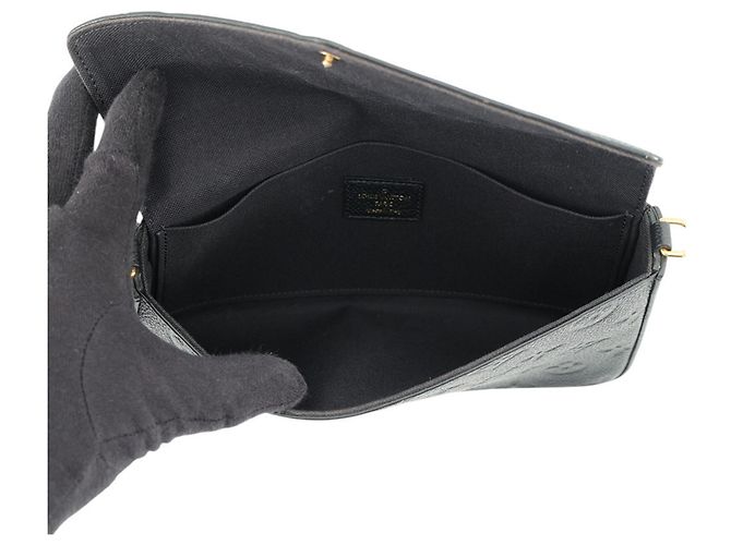 Portafoglio con catena Louis Vuitton Monogram Empreinte Nero - vista 6