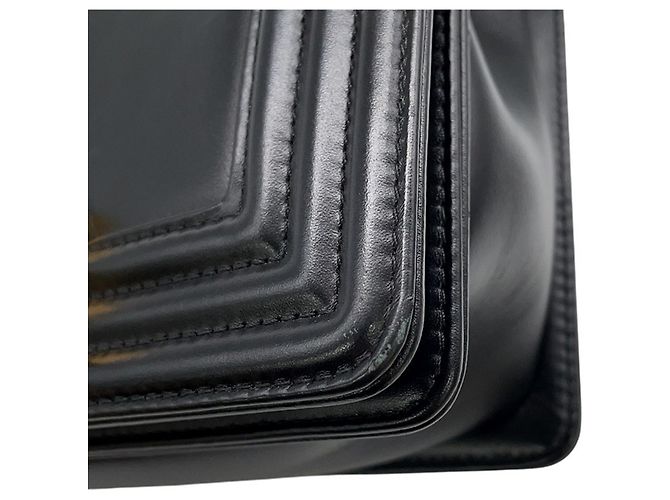 Borsa a tracolla con catena Chanel Boy AS3018 Nero - vista 9