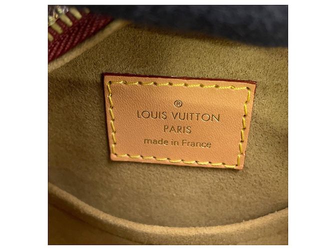 Borsa a tracolla Louis Vuitton Monogram Boite Chapeau Souple PM Marrone - vista 15