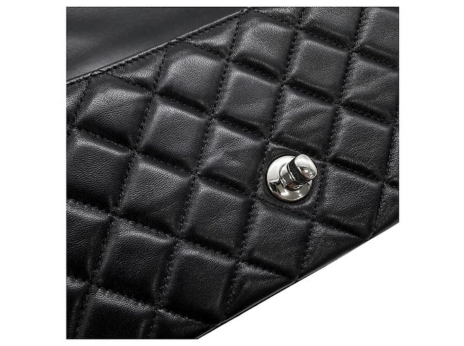 Timeless Borsa a tracolla Chanel Mini Matelassé nera con catena Nero - vista 10