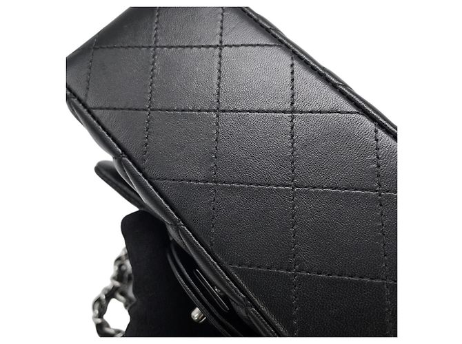 Timeless Borsa a tracolla Chanel Mini Matelassé nera con catena Nero - vista 8