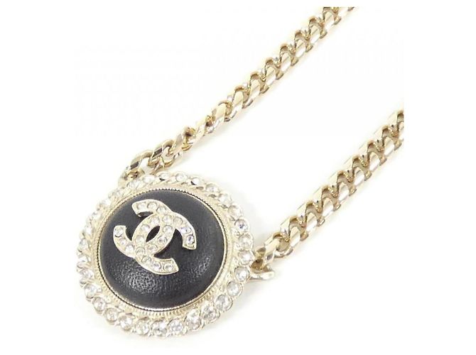Collar Chanel Negro y Dorado - vista 3