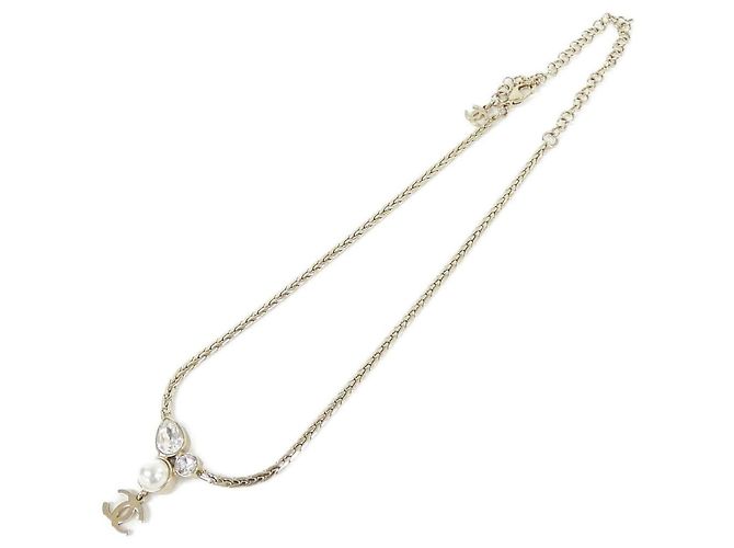 Collana Chanel in perle artificiali oro e bianche Bianco D'oro - vista 2