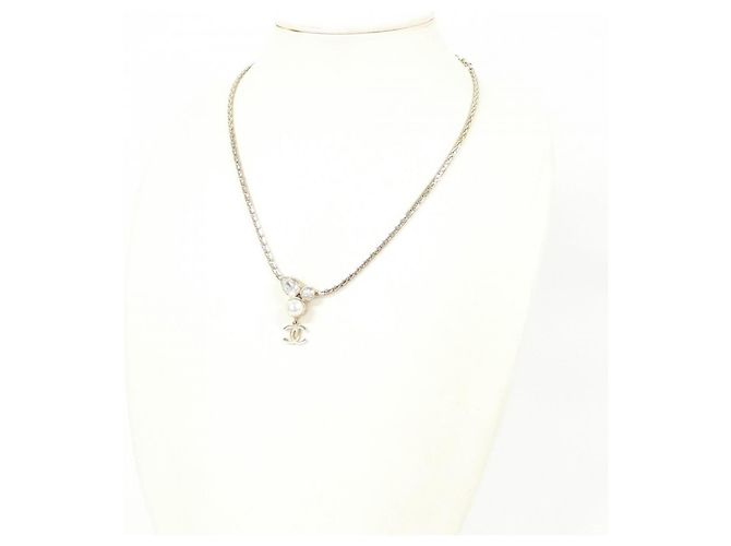 Collana Chanel in perle artificiali oro e bianche Bianco D'oro - vista 6